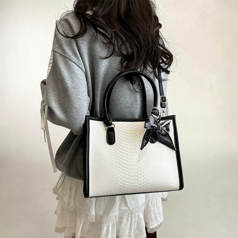Women's Snakeskin Pattern Tote Bag