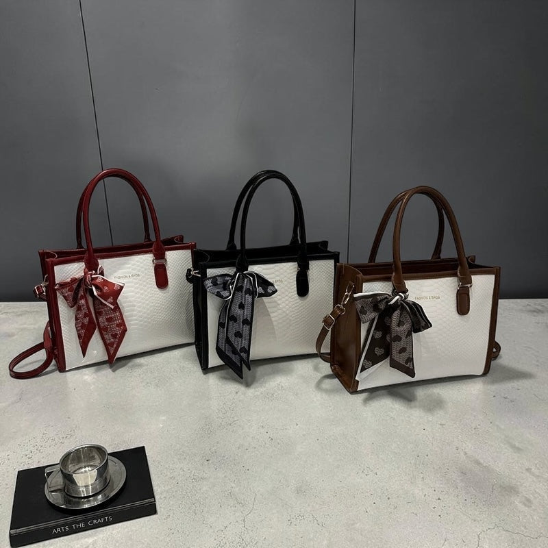 Women's Snakeskin Pattern Tote Bag